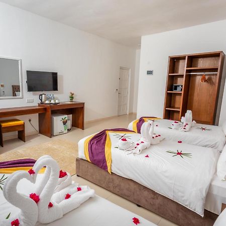 Canary Nungwi Hotel & Spa ภายนอก รูปภาพ