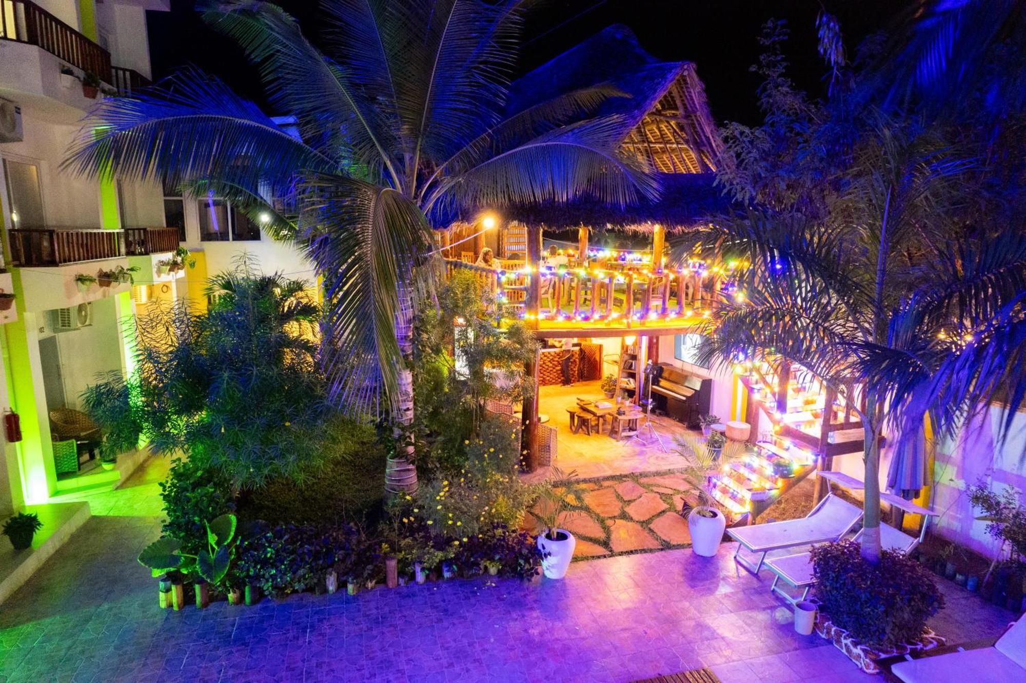 Canary Nungwi Hotel & Spa ภายนอก รูปภาพ
