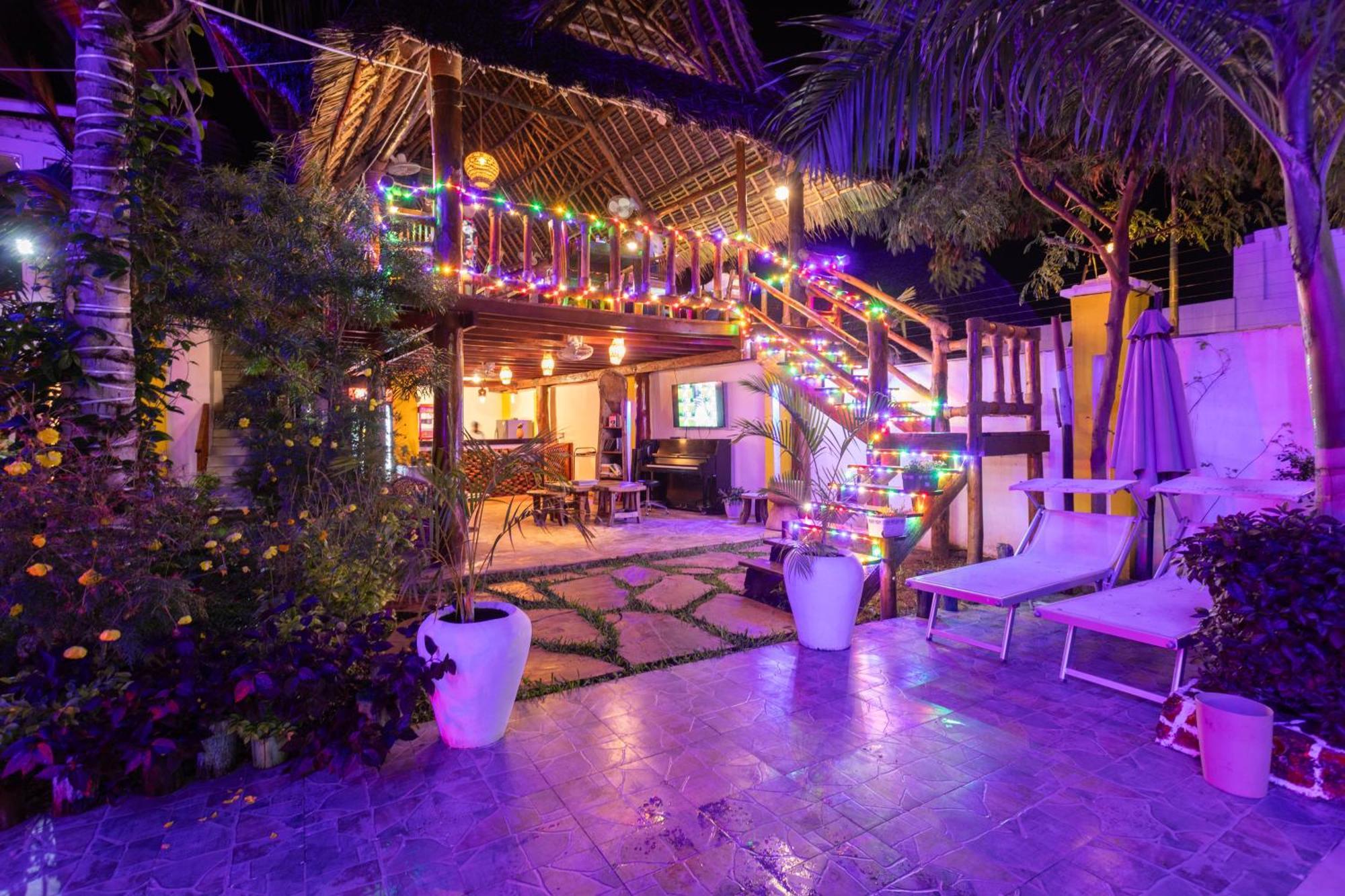 Canary Nungwi Hotel & Spa ภายนอก รูปภาพ